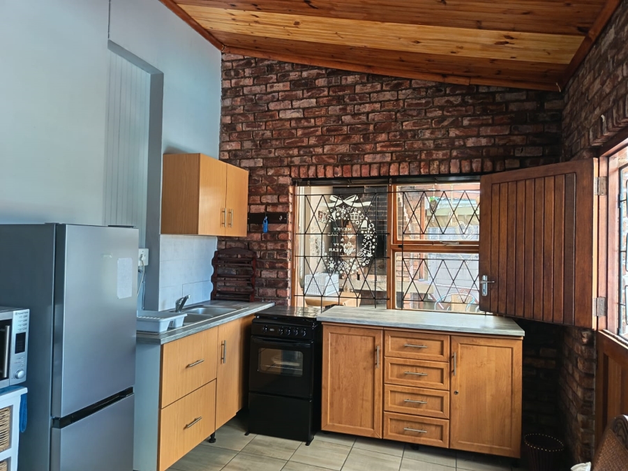 5 Bedroom Property for Sale in College Hill Eastern Cape